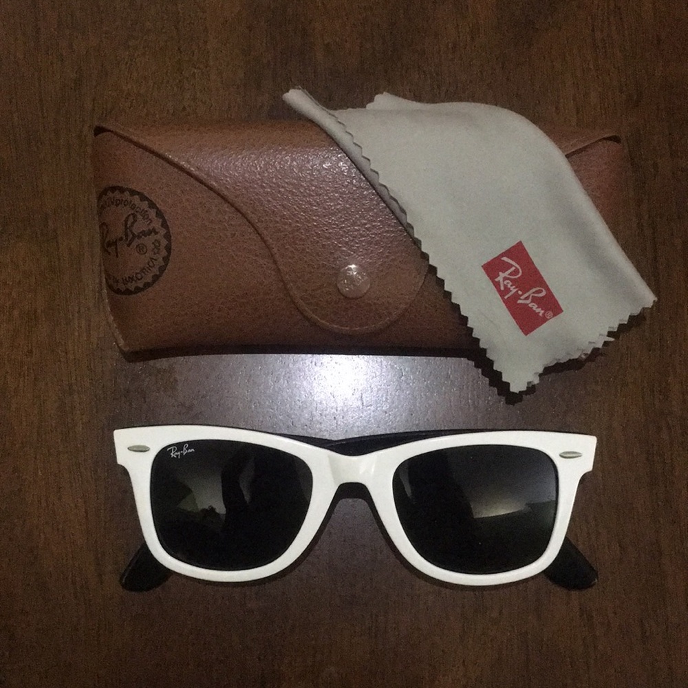 Authentic White & Black Ray-Ban Wayfarer